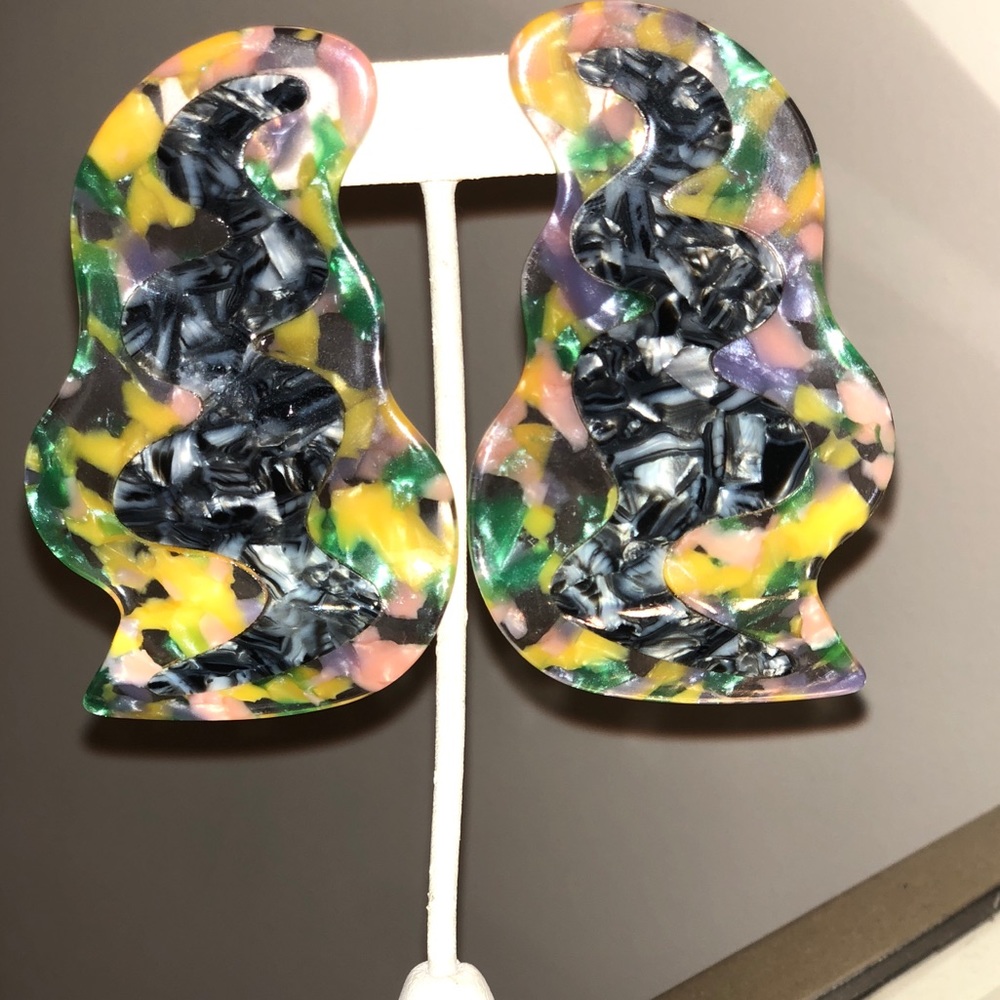Multi color earrings